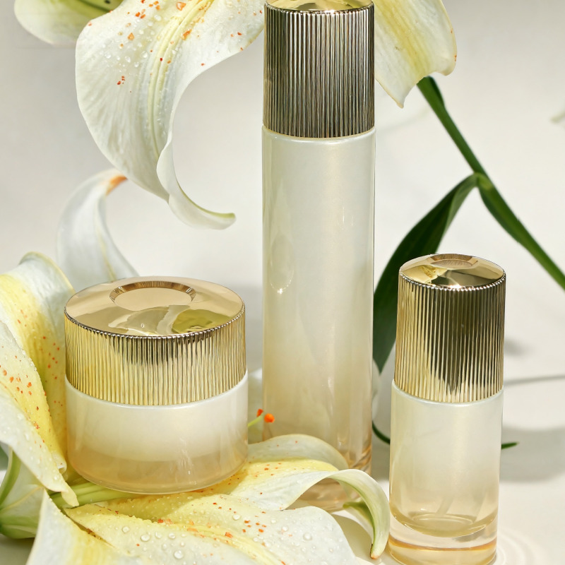 hochwertig Stripe Line Glass Cosmetic Bottle individuell Thick Bottom Unique Glasflasche